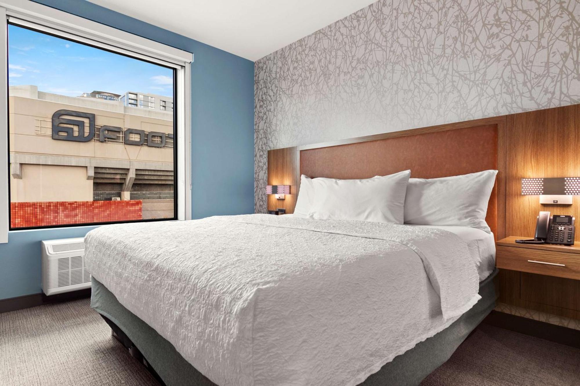 Home2 Suites By Hilton Phoenix Downtown מראה חיצוני תמונה