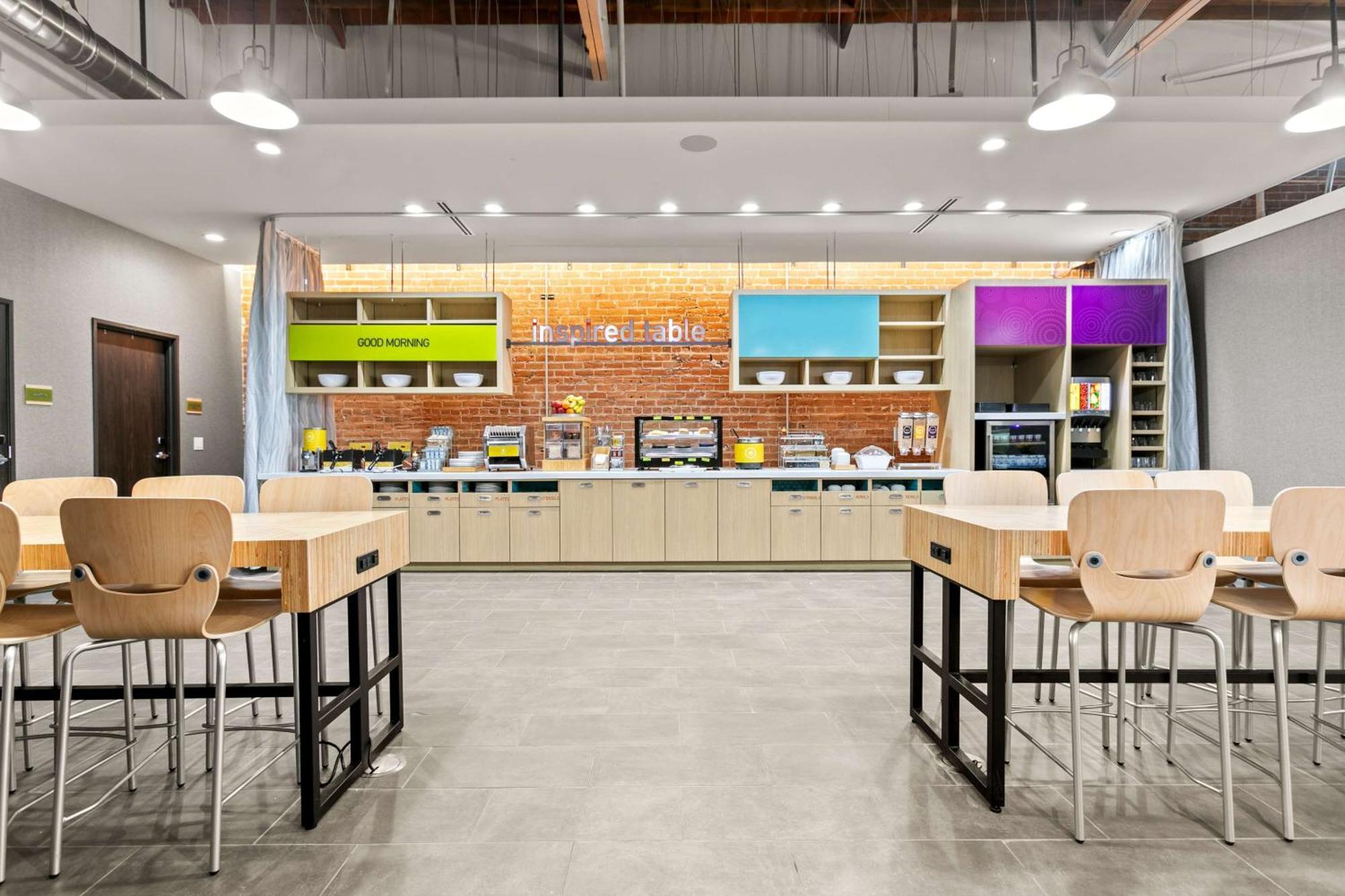 Home2 Suites By Hilton Phoenix Downtown מראה חיצוני תמונה