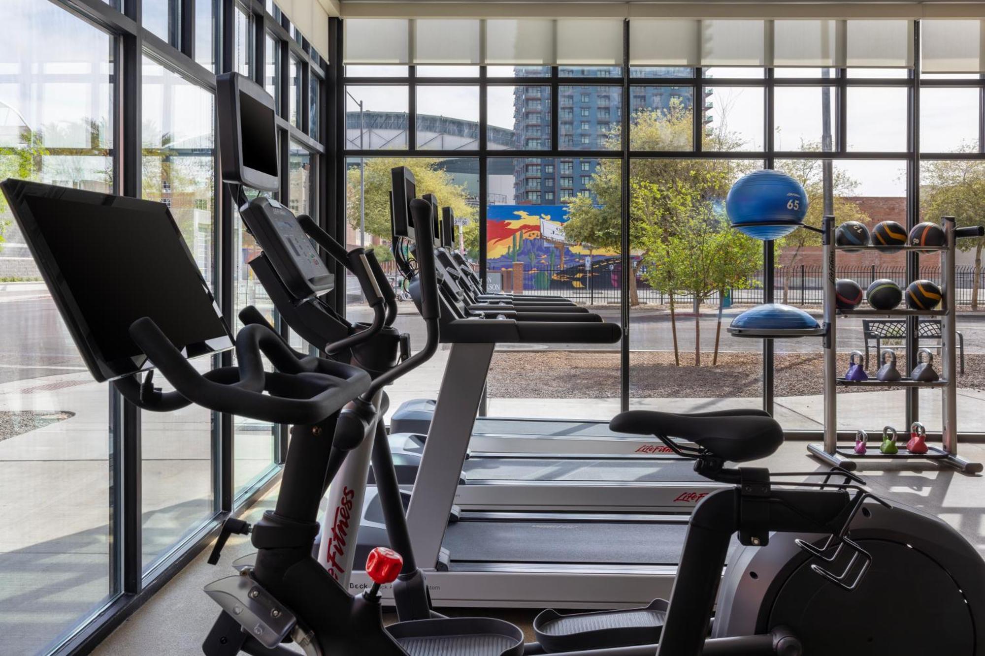 Home2 Suites By Hilton Phoenix Downtown מראה חיצוני תמונה