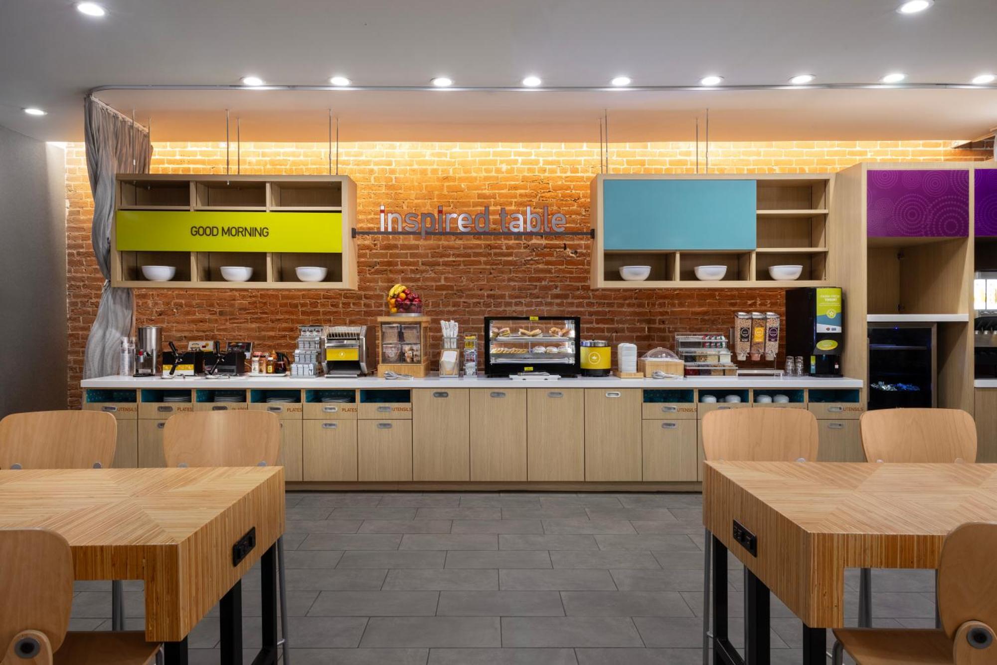 Home2 Suites By Hilton Phoenix Downtown מראה חיצוני תמונה